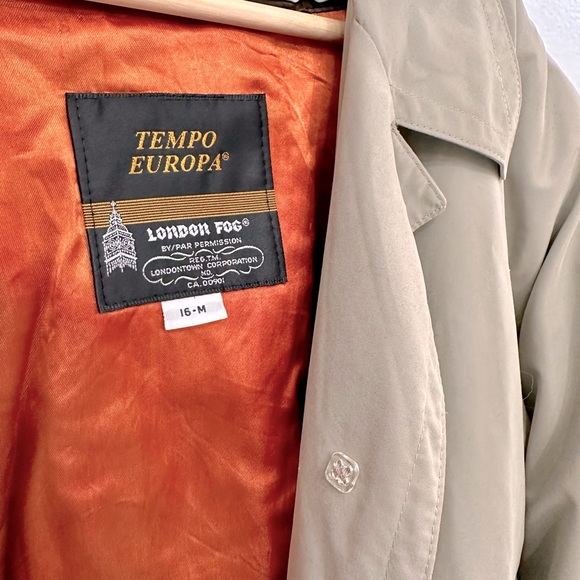 London Fog Women’s Vintage Trench, 16-M, Tan - Picture 6 of 9